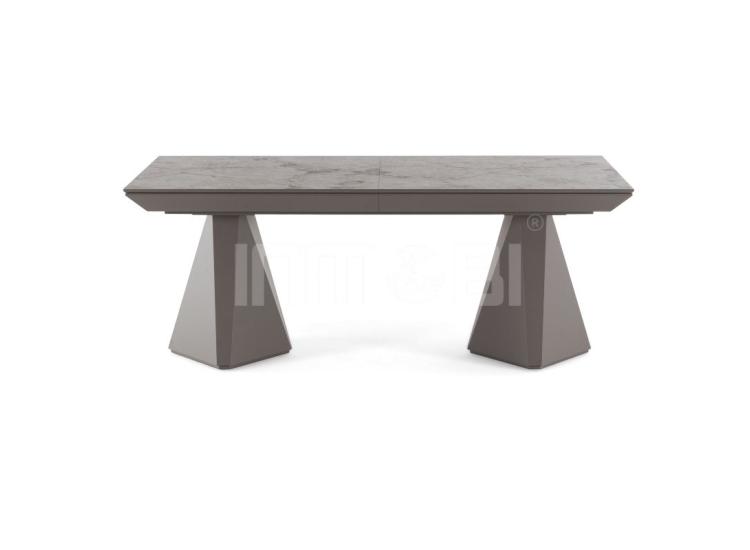 Luxora Table